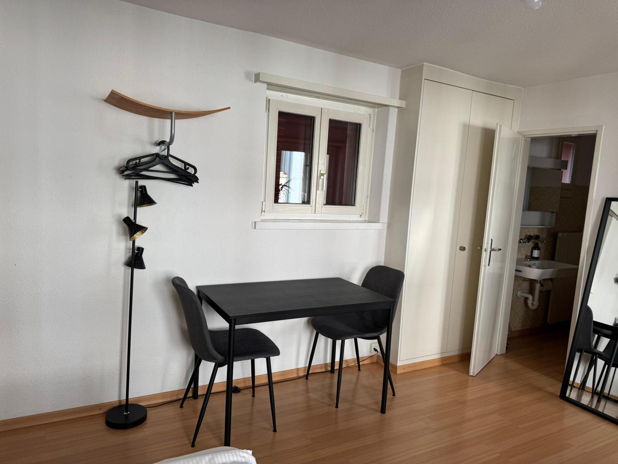 Comfortable In Great Location Apartment